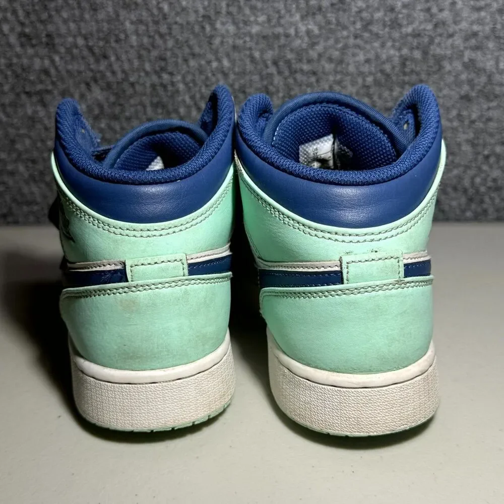 Nike Air Jordan 1 Mid Sneaker Mystic Navy Mint Foam Boys Size 5Y 554725-413
