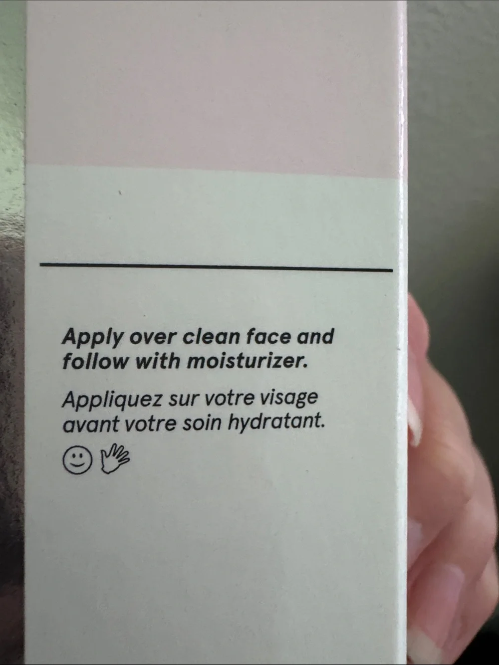 Glossier scheme logo boxed