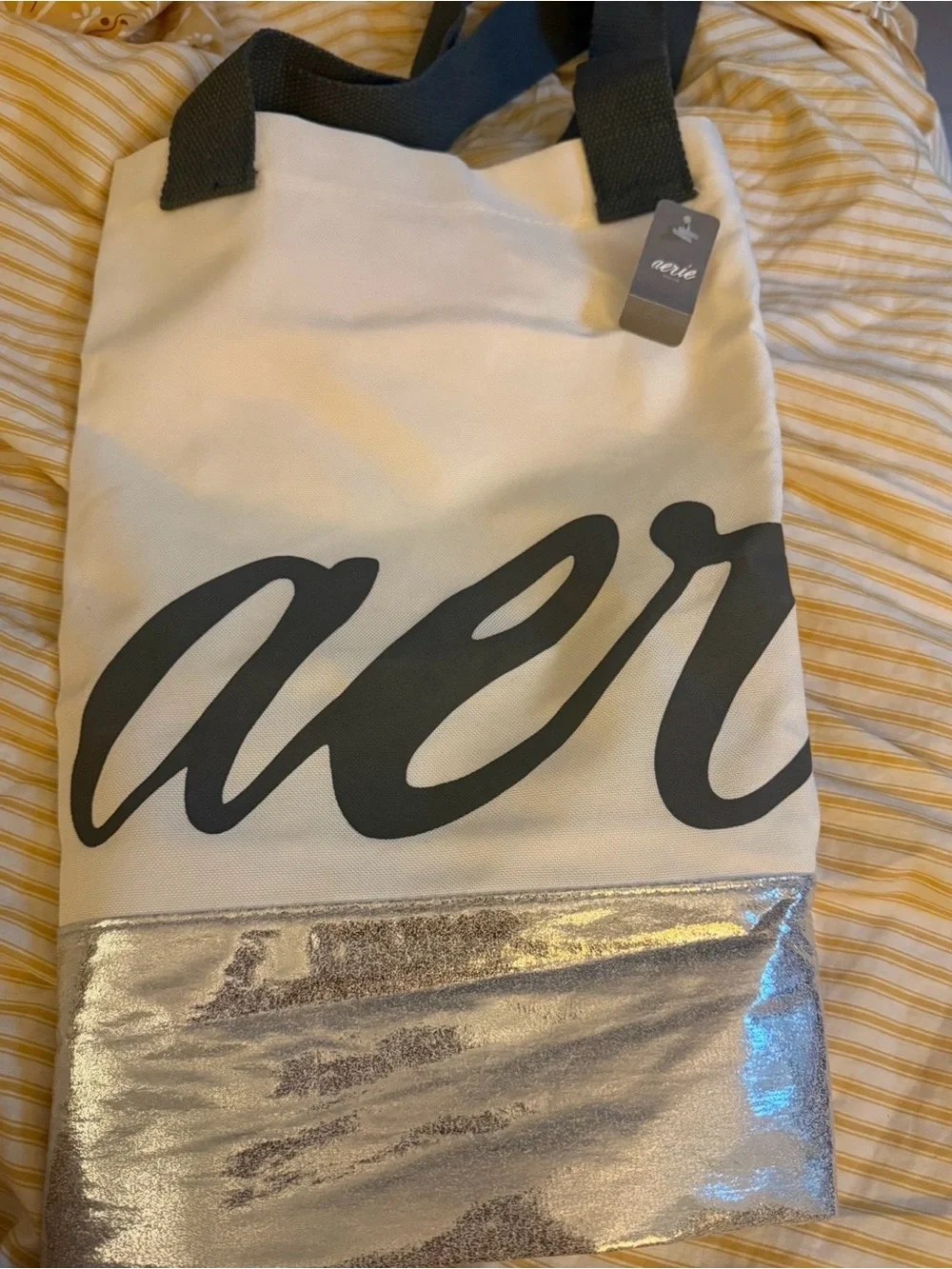 NWT Aerie Oversized Logo Tote Bag – White & Metallic Silver