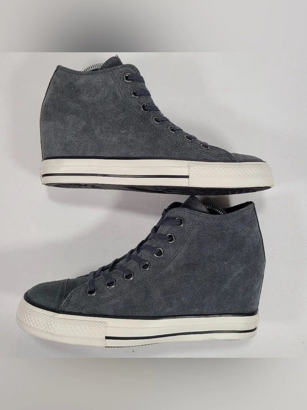 Converse excellent details color