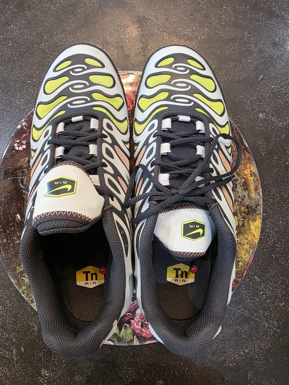Nike air sneakers