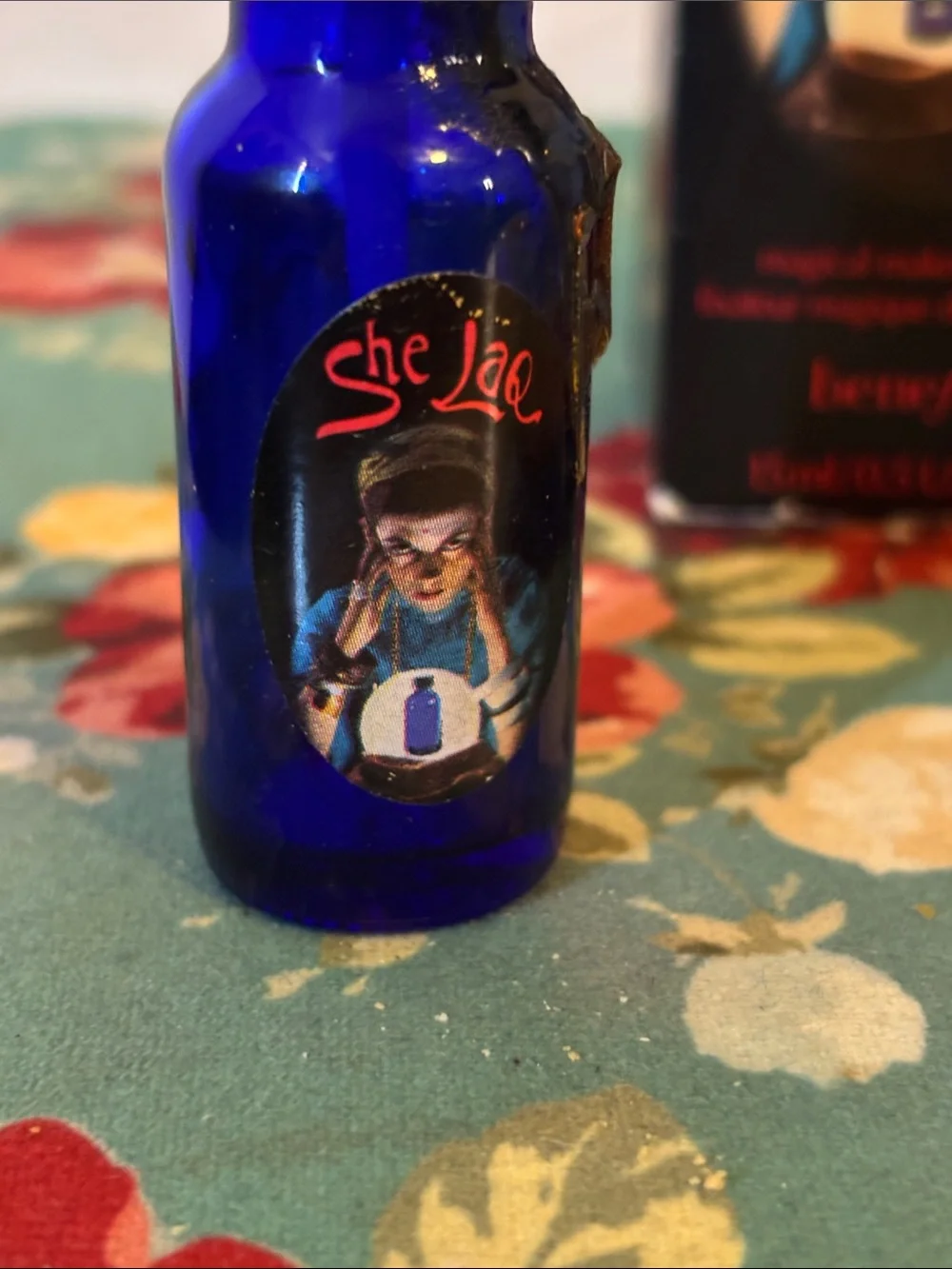 Benefit vintage she