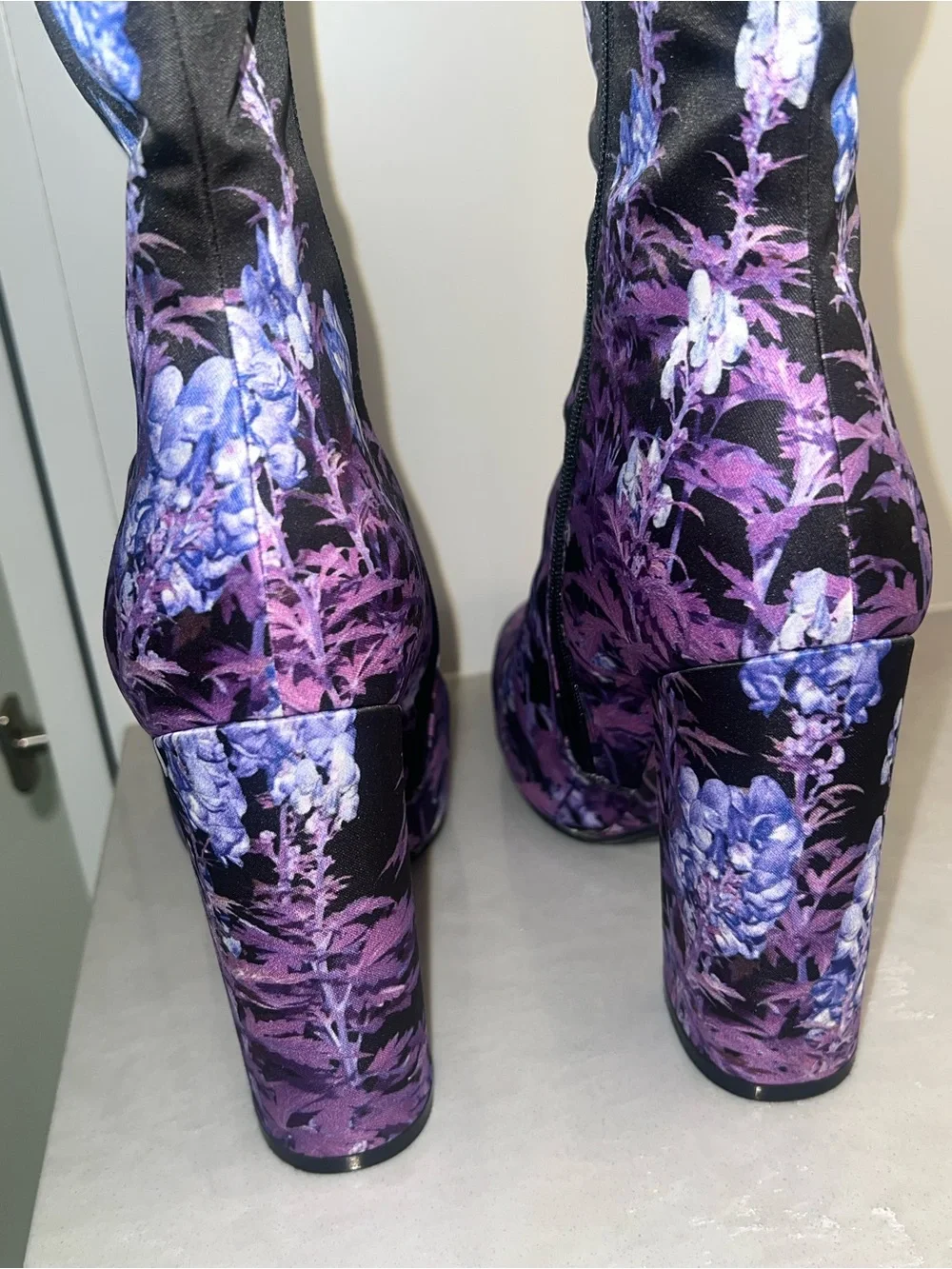 Dries Van Noten eye catching