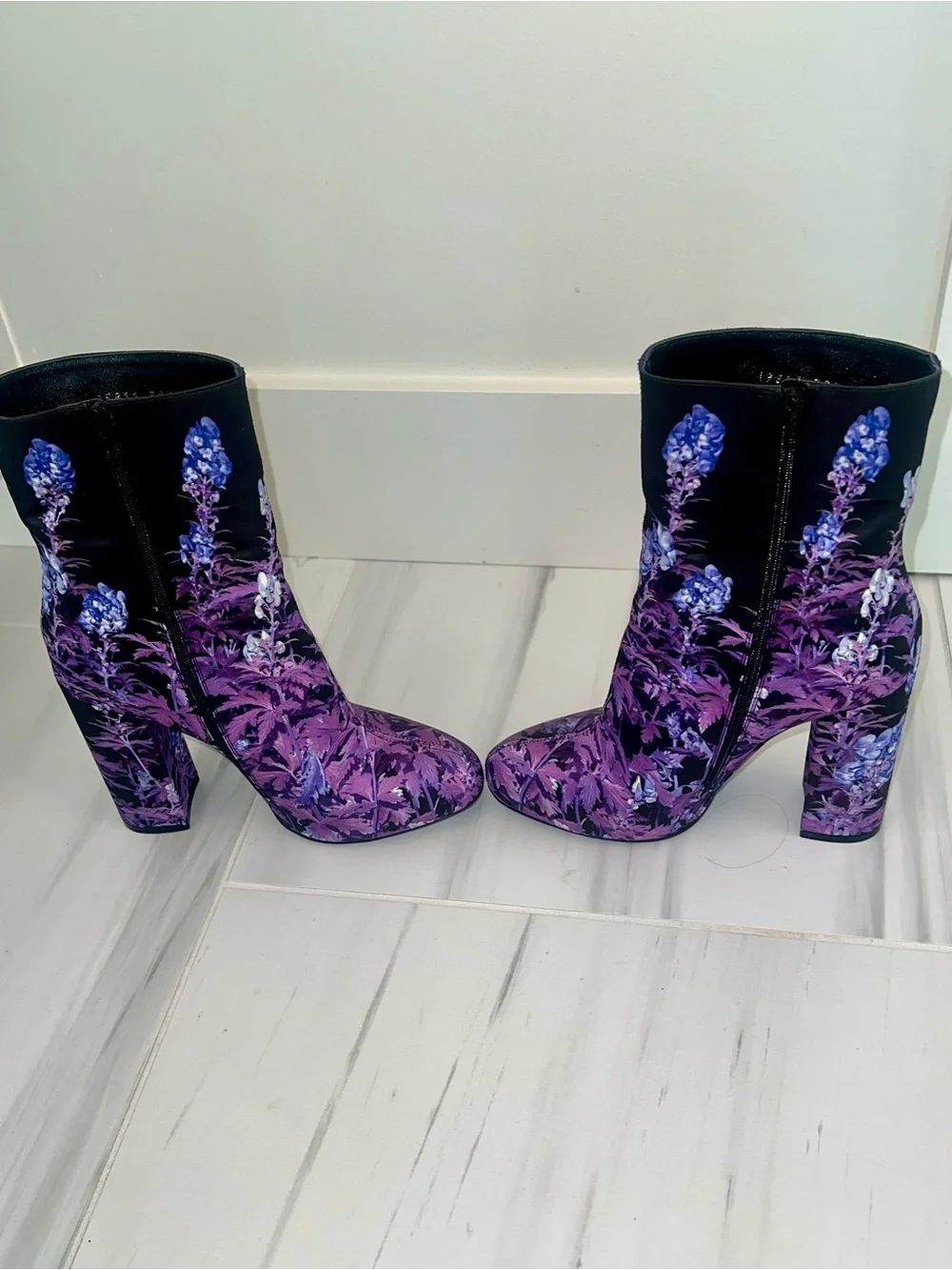 Dries Van Noten eye catching