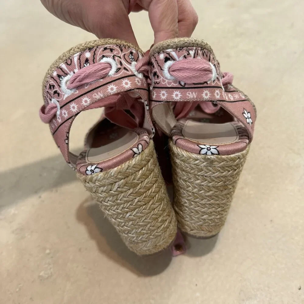 Stuart Weitzman great pre