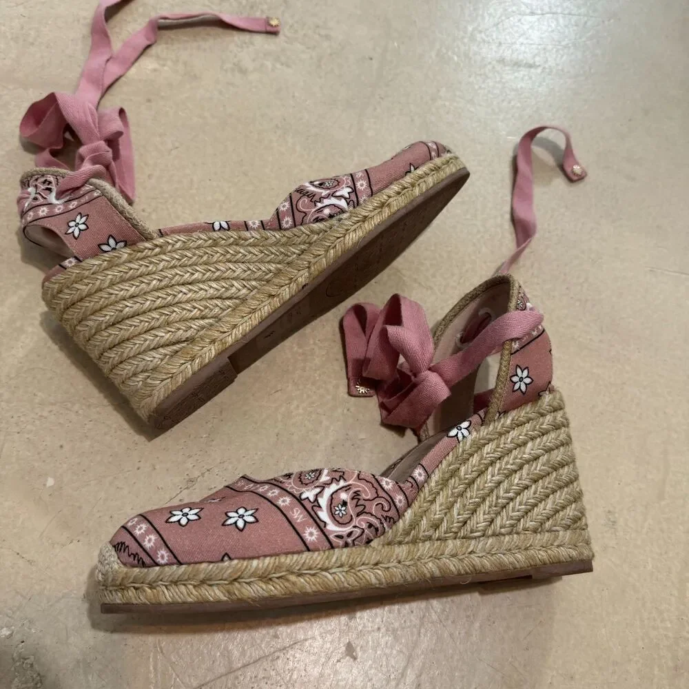 Stuart Weitzman great pre