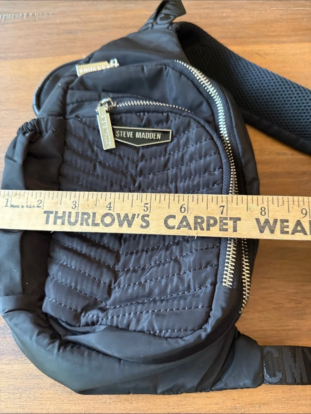 Steve Madden compact sling