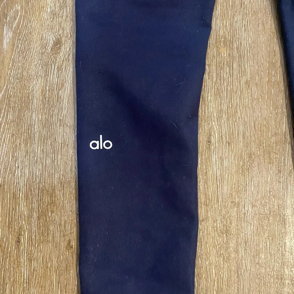 ALO Yoga elevate your
