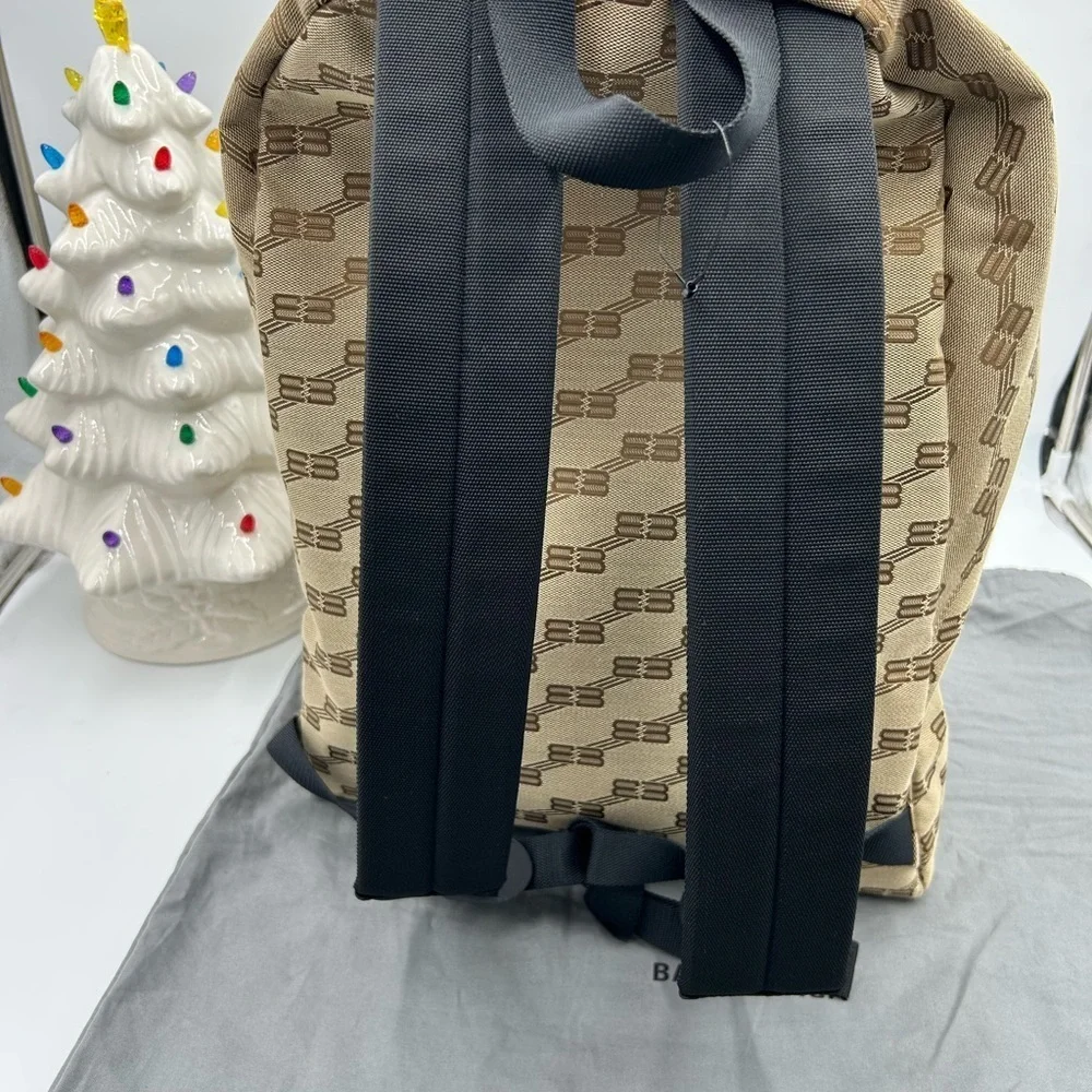 Balenciaga absolutely new