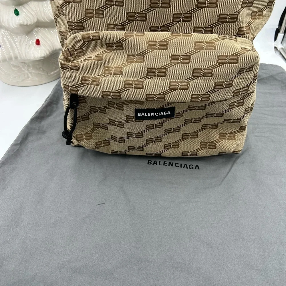Balenciaga absolutely new