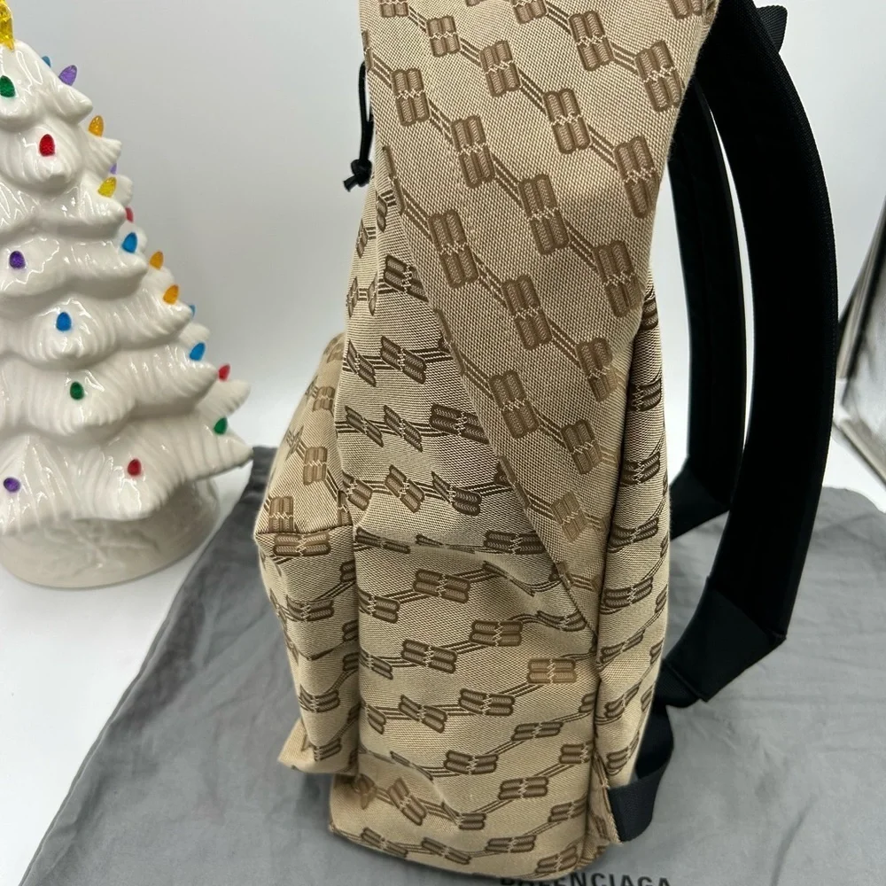 Balenciaga absolutely new