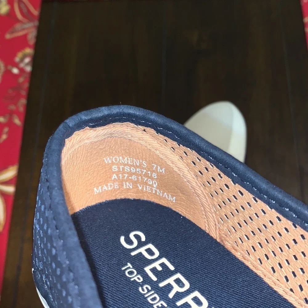 Sperry some wear