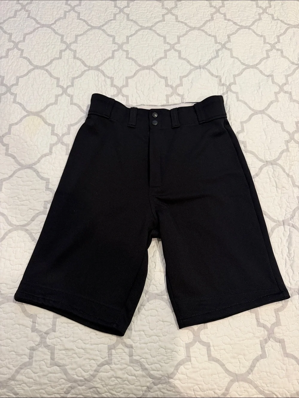 Rawlings Men's Black Flat-Front Athletic Shorts