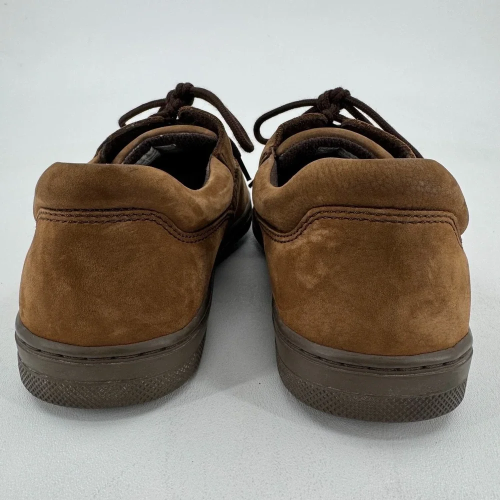Skechers who oxfords