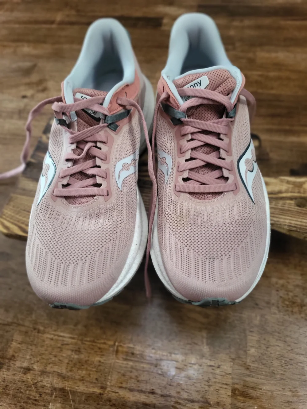 Saucony lightweight breathable