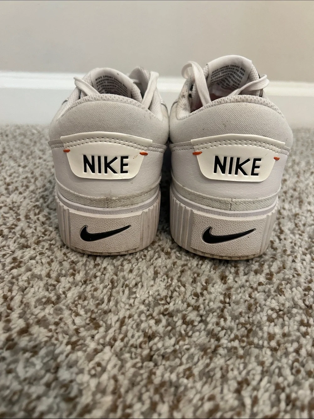 Nike low top