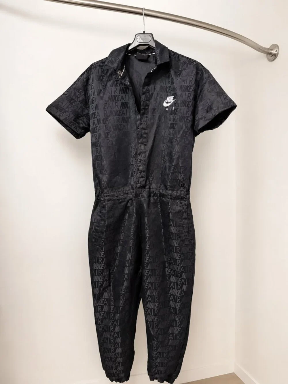 Nike Womens Size L Black Short Sleeve NSW Air AOP Jumpsuit