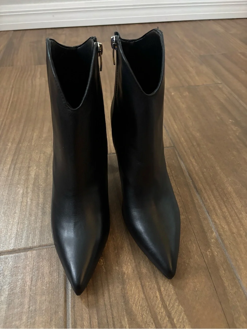 Nine West sleek pointed