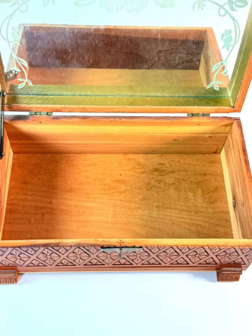 Unbranded carved box