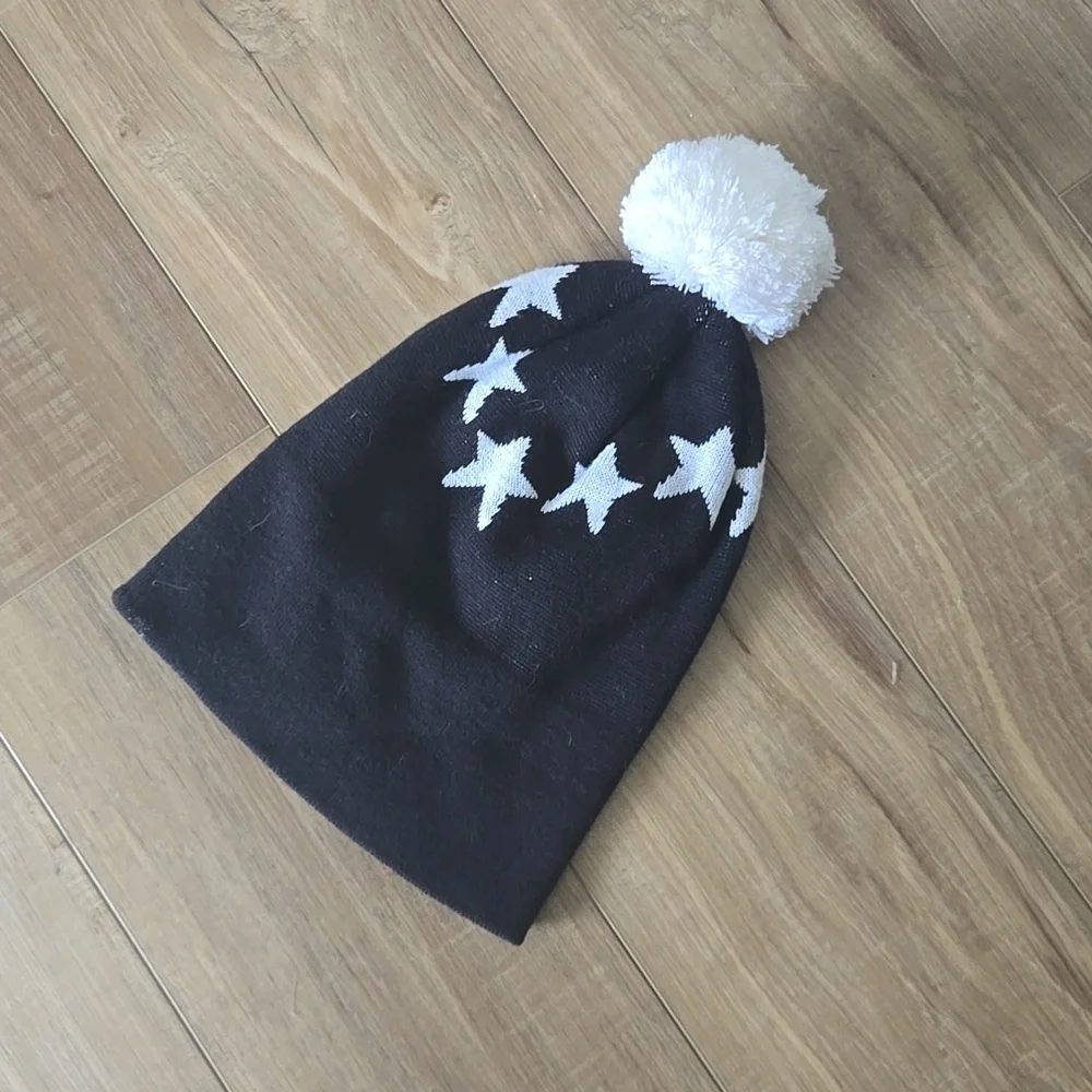 N/A cozy black