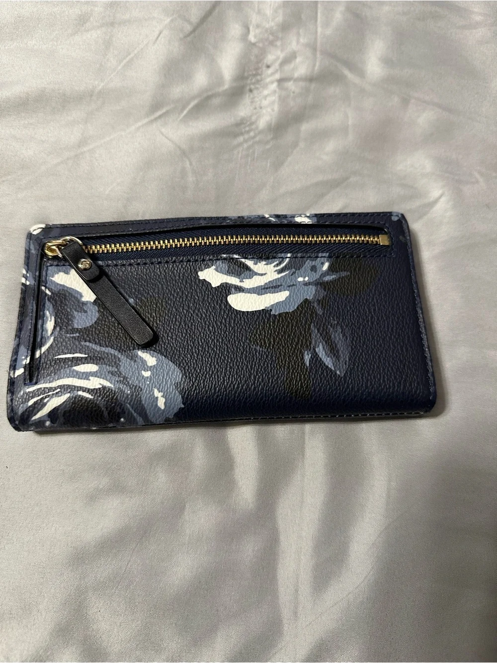 kate spade excellent