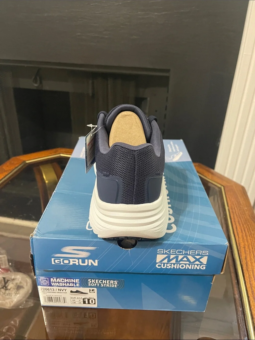 Skechers breathable navy