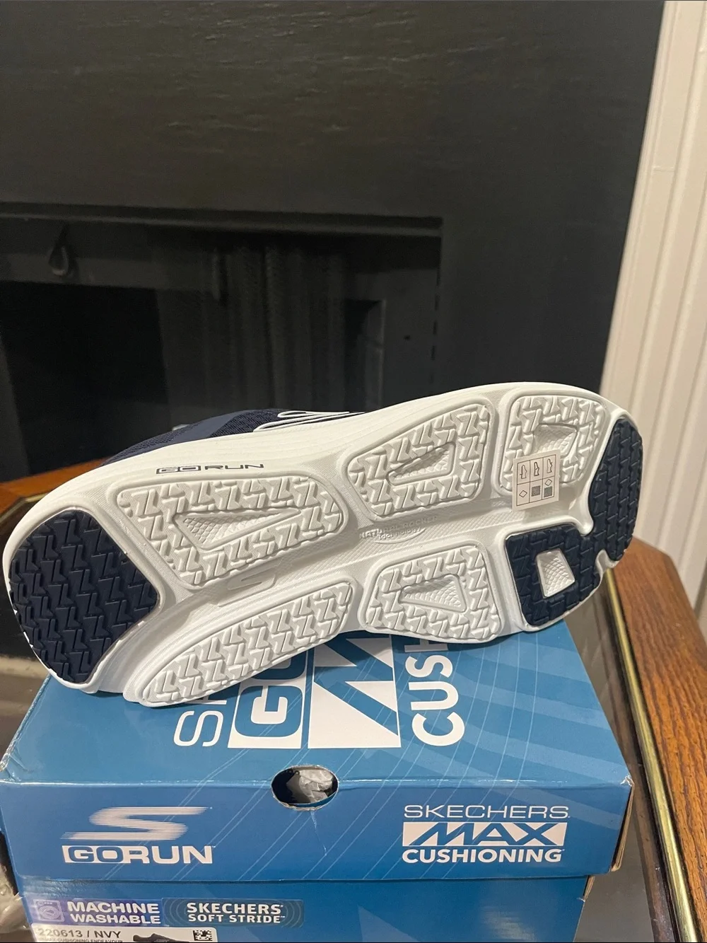 Skechers breathable navy