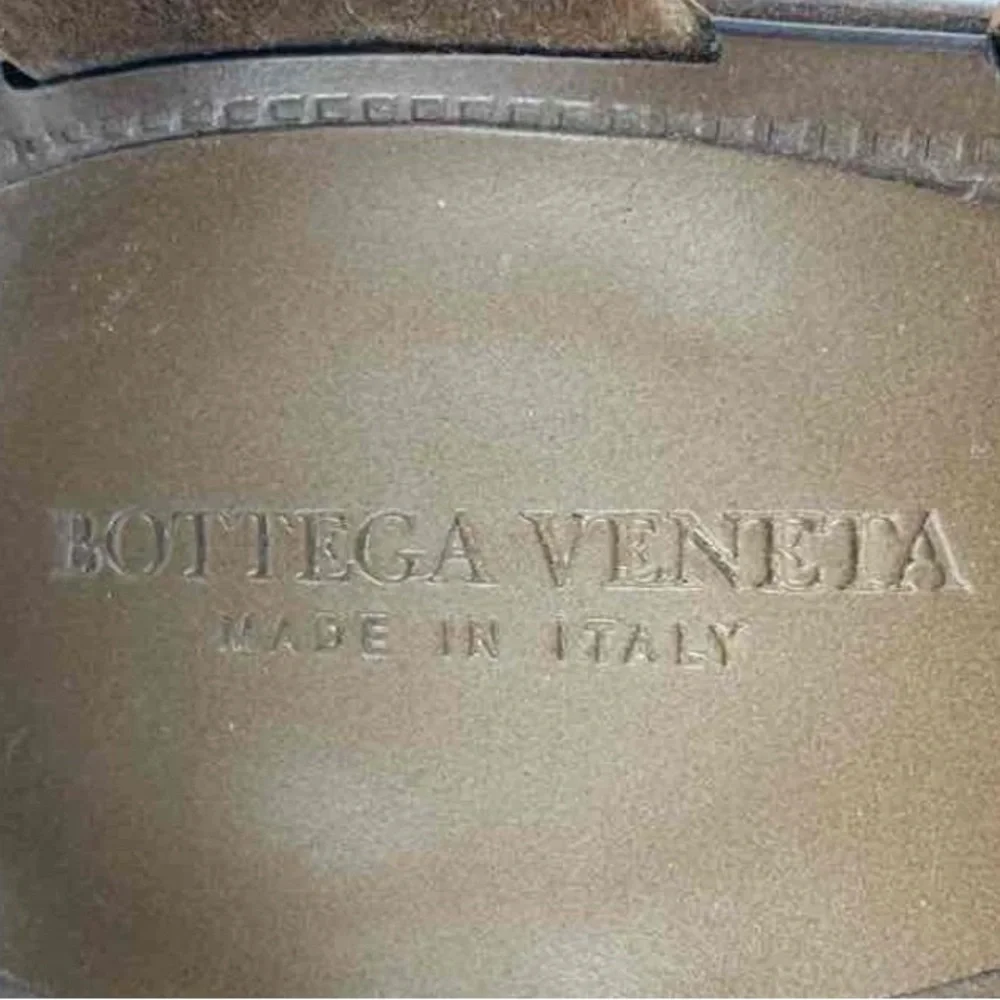Bottega Veneta sandals size