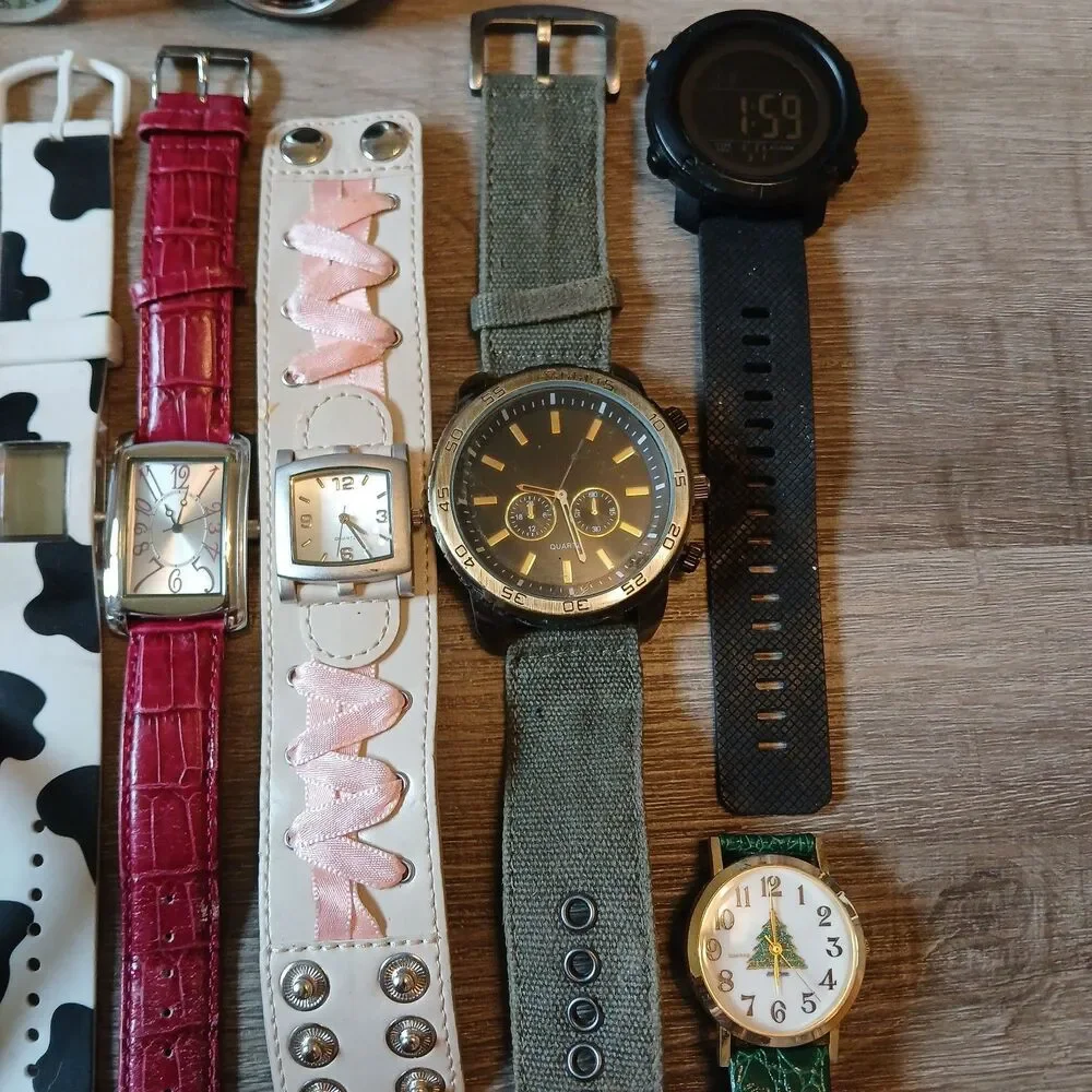Huge Watch Lot of 25+ Mixed Brands Vintage & Modern Parts/Repair Untested-Box 1
