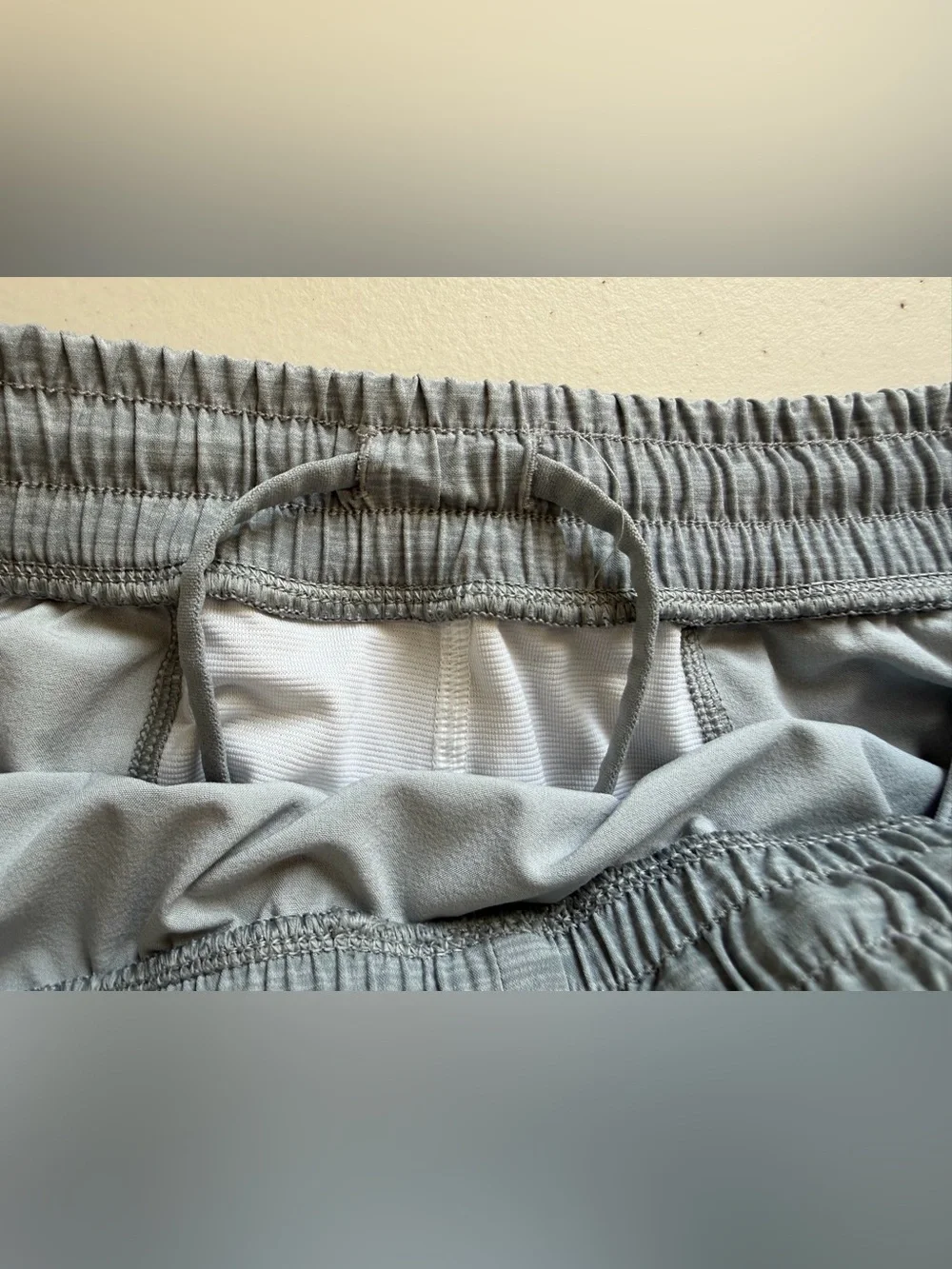 lululemon athletica excellent pre