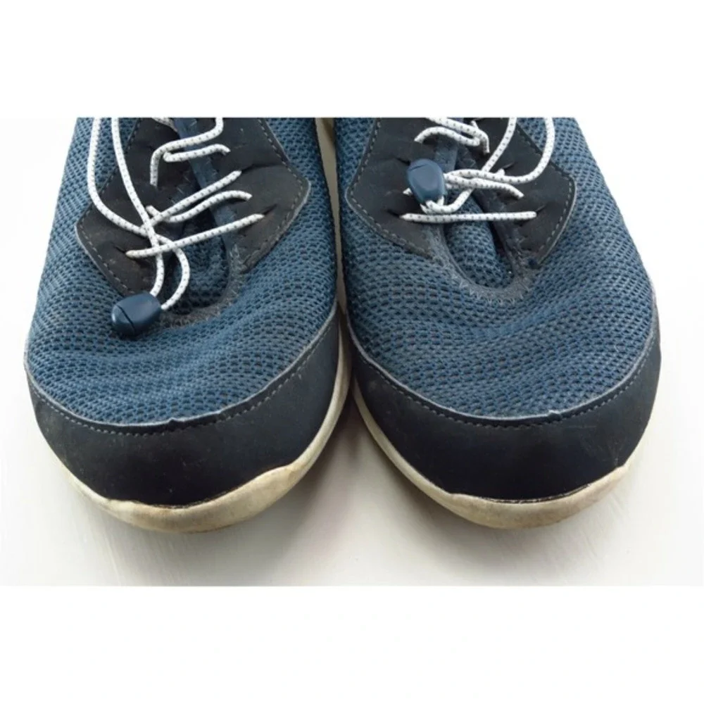 Dr. Scholls welcome shoe
