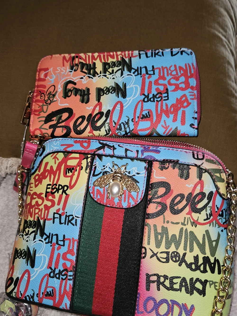Colorful Graffiti Stripe Women’s Crossbody Bag With Matching Wallet - Multicolor