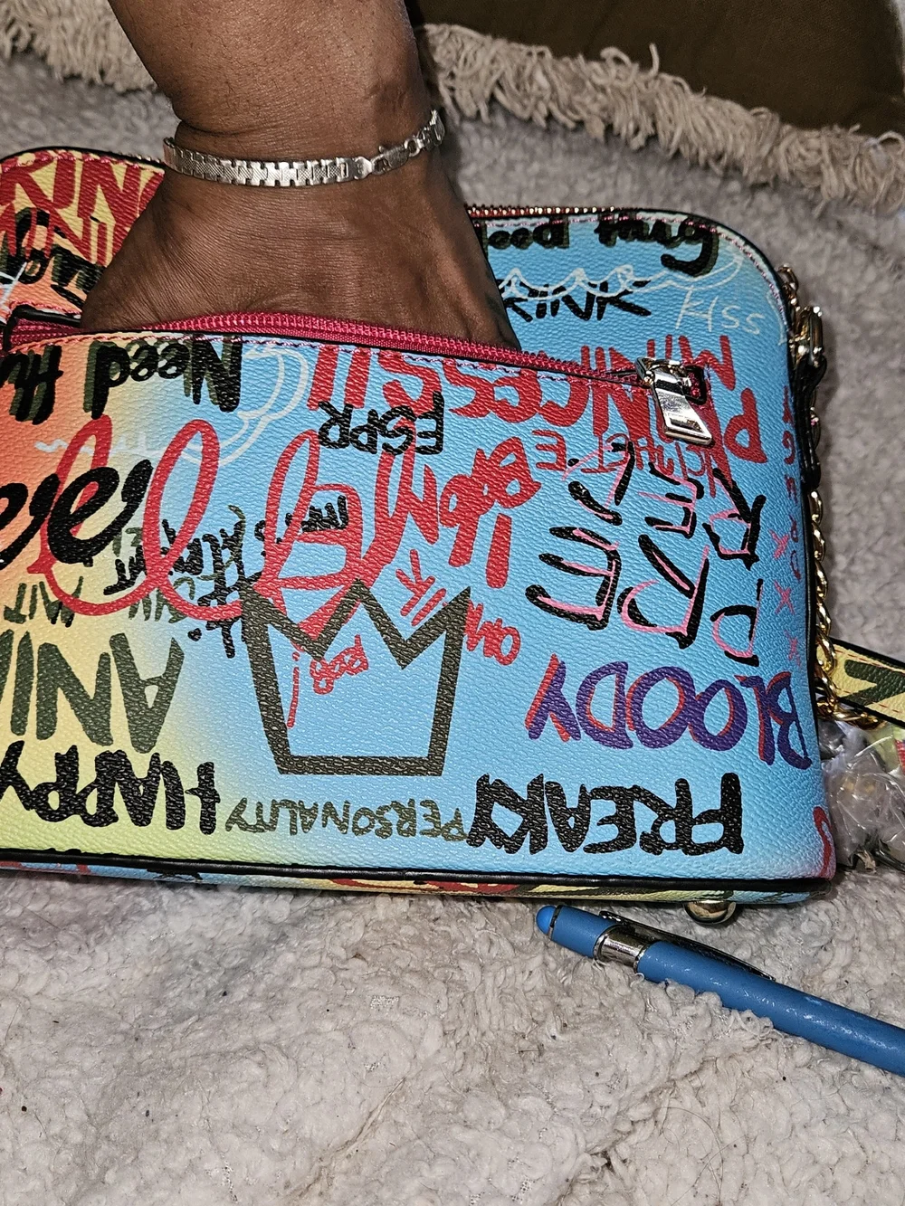 Colorful Graffiti Stripe Women’s Crossbody Bag With Matching Wallet - Multicolor