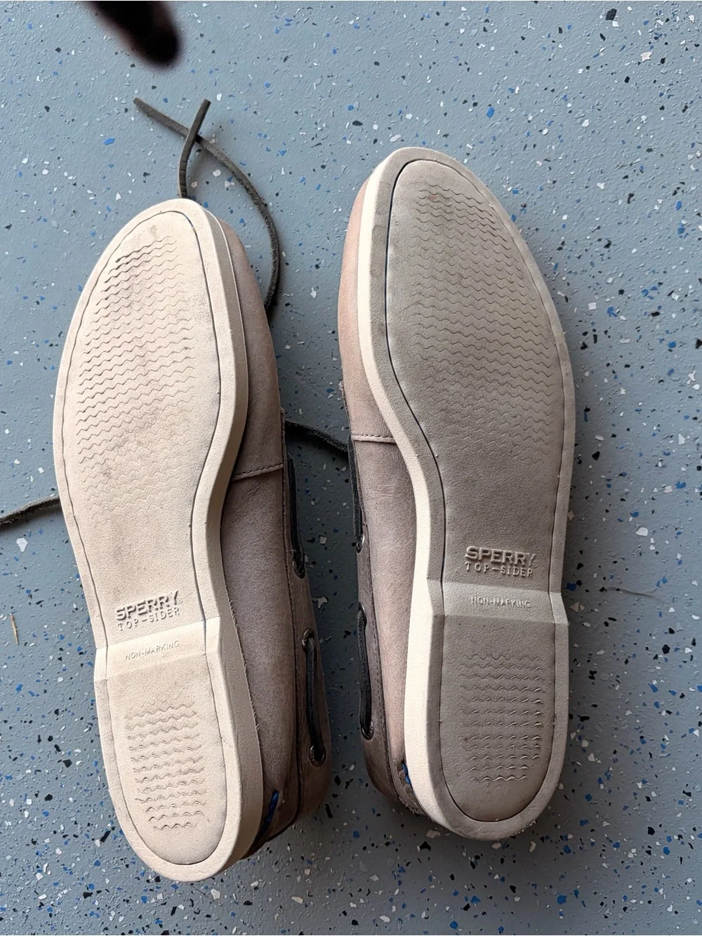 Sperry leather boat