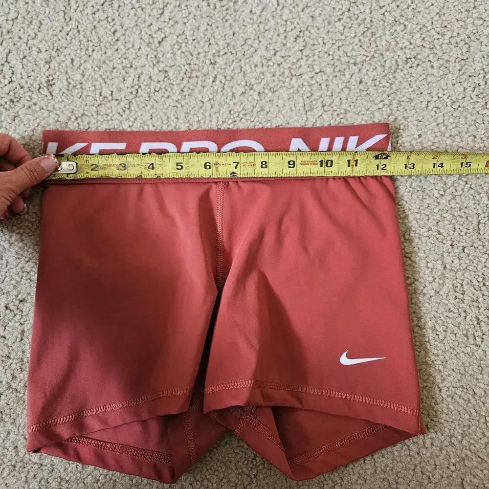 Nike pro women