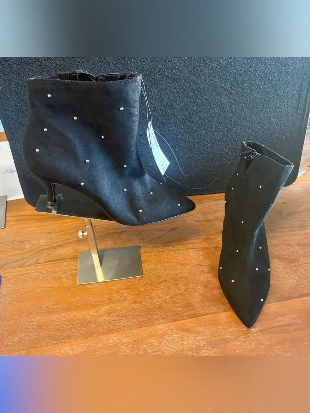 Maurices Liza Black Rhinestone Ankle Boots Size 8 NWT