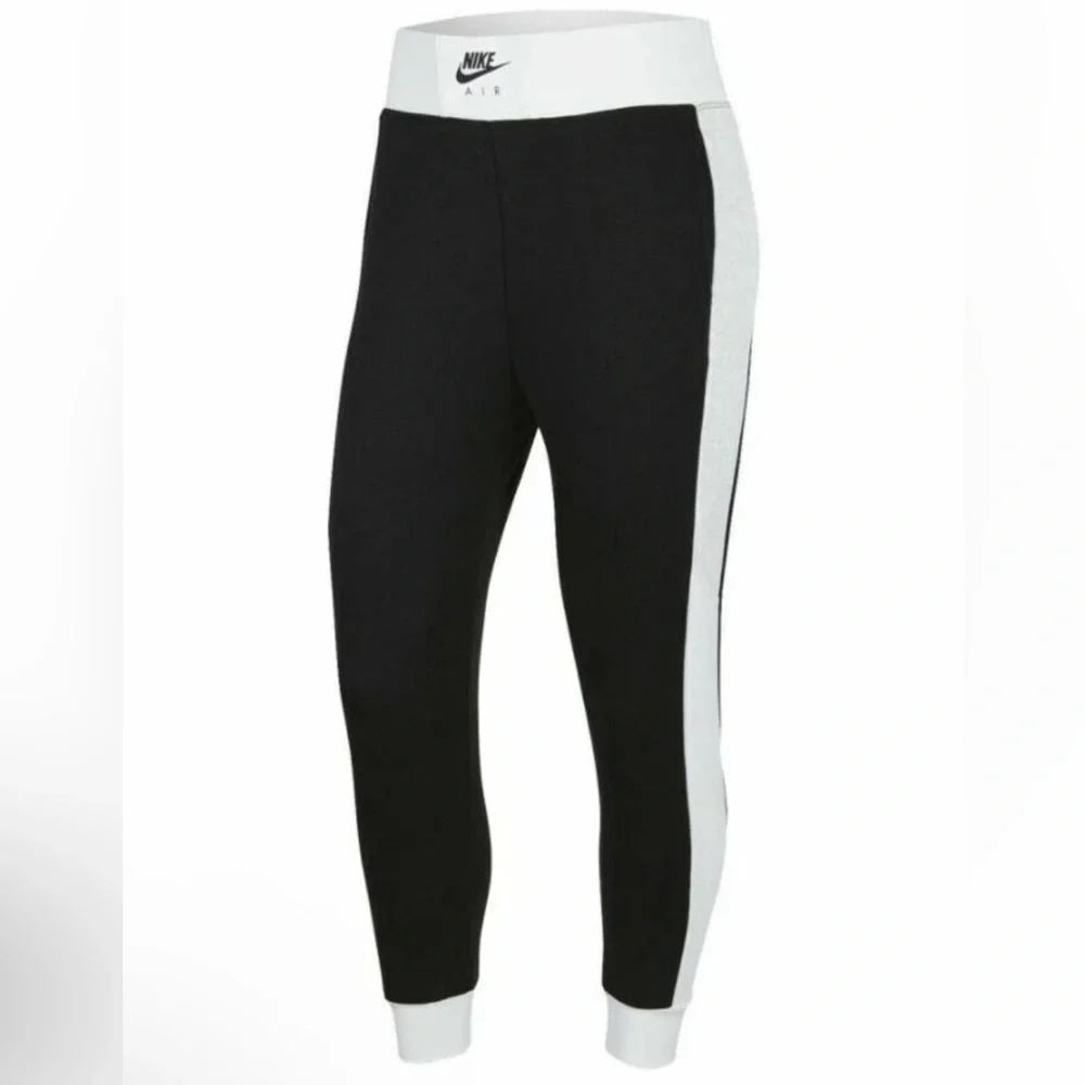 Nike stylish joggers