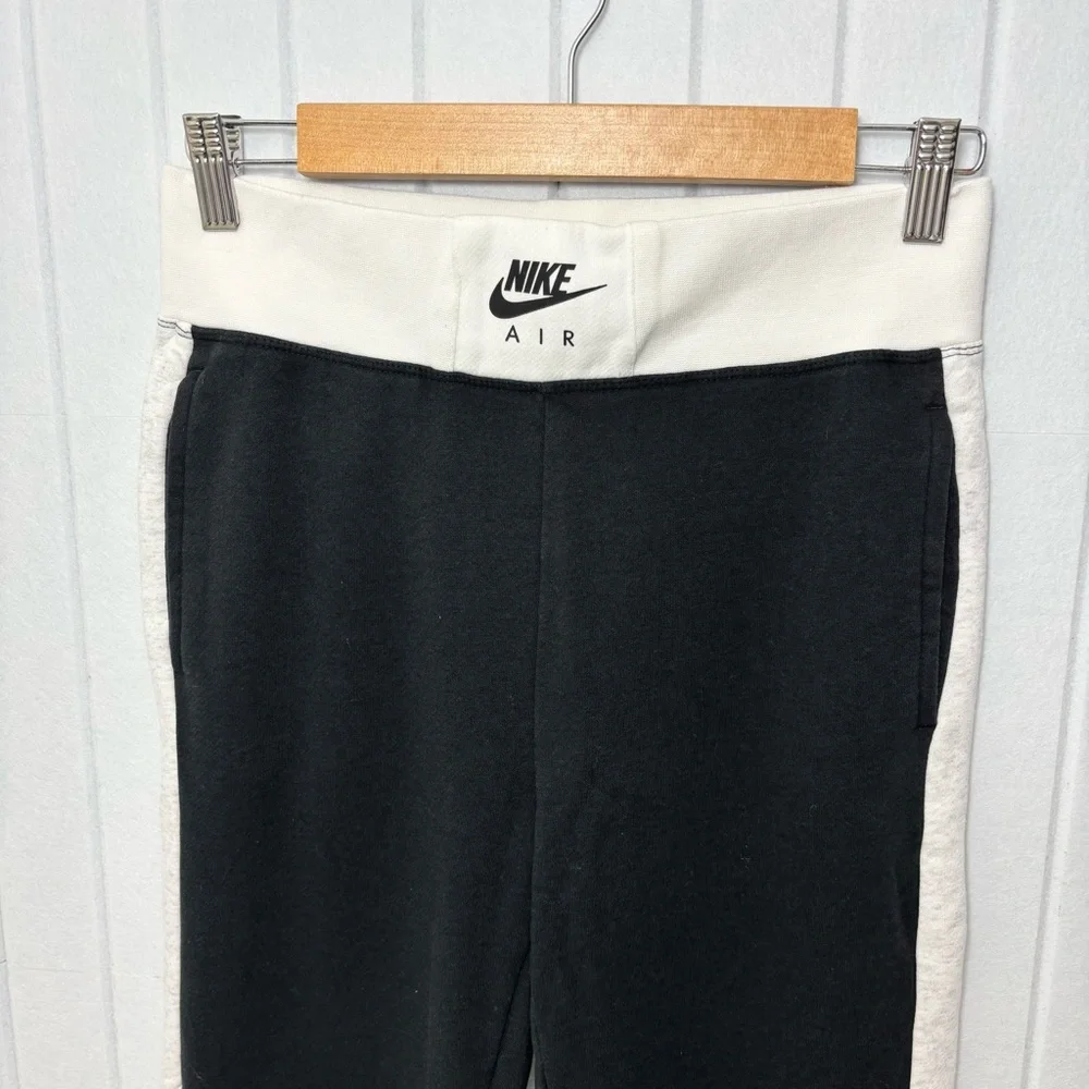 Nike stylish joggers