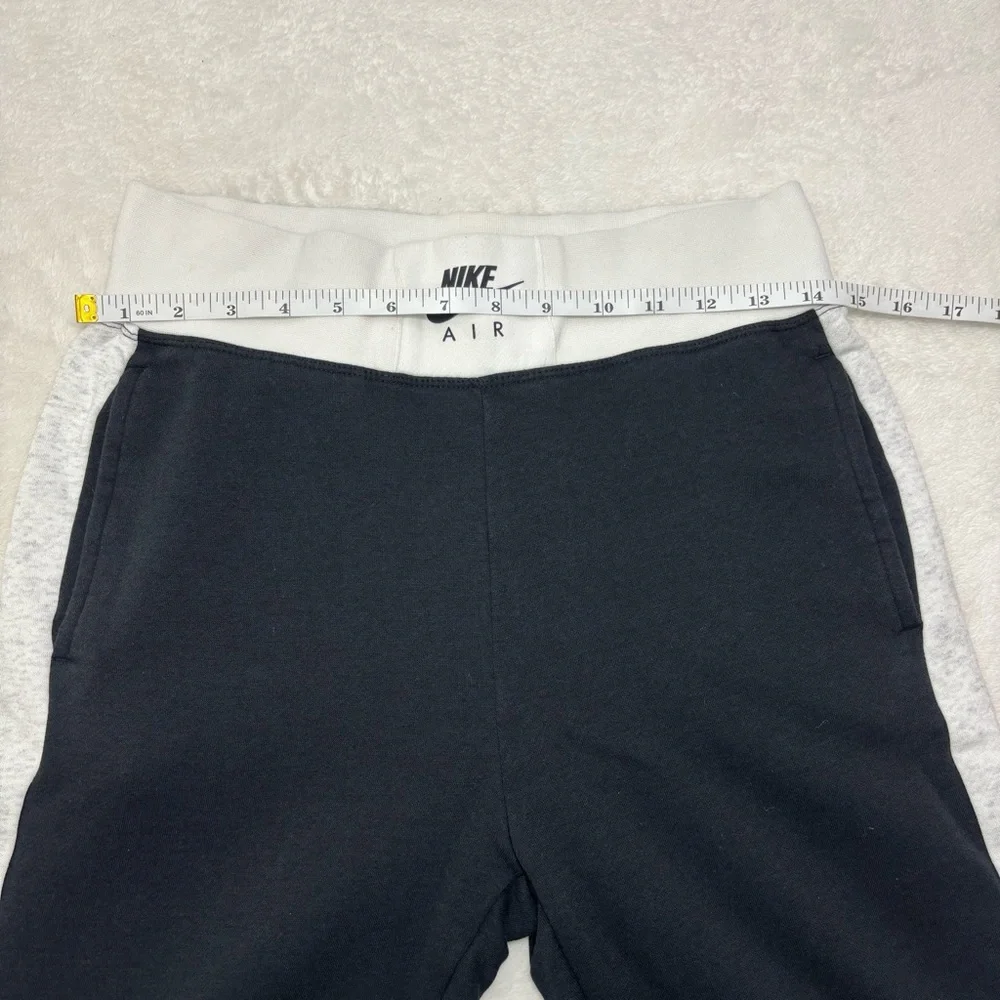 Nike stylish joggers