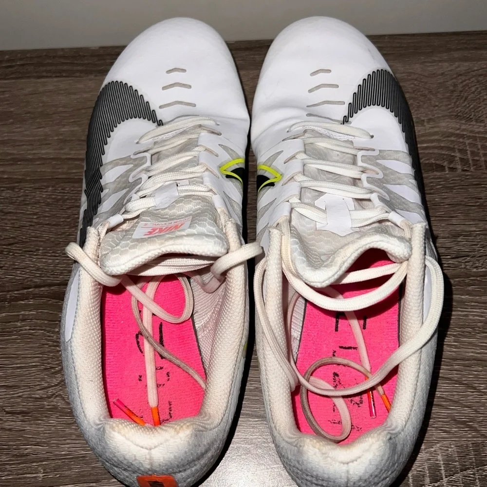 Nike stylish white