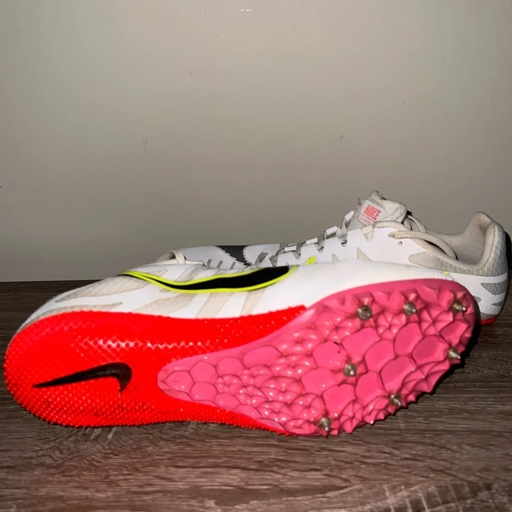 Nike stylish white