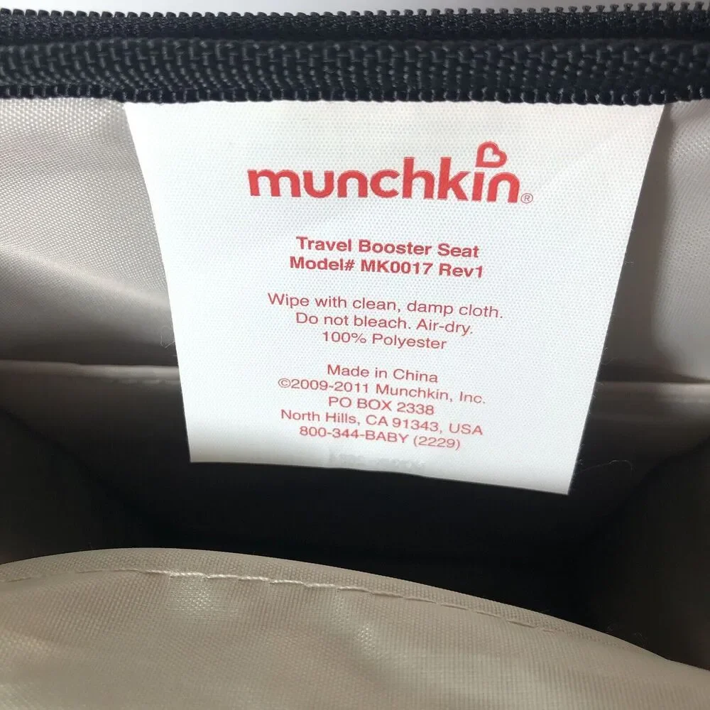 Munchkin Booster‎ Seat Portable Travel Purple Internal Storage C