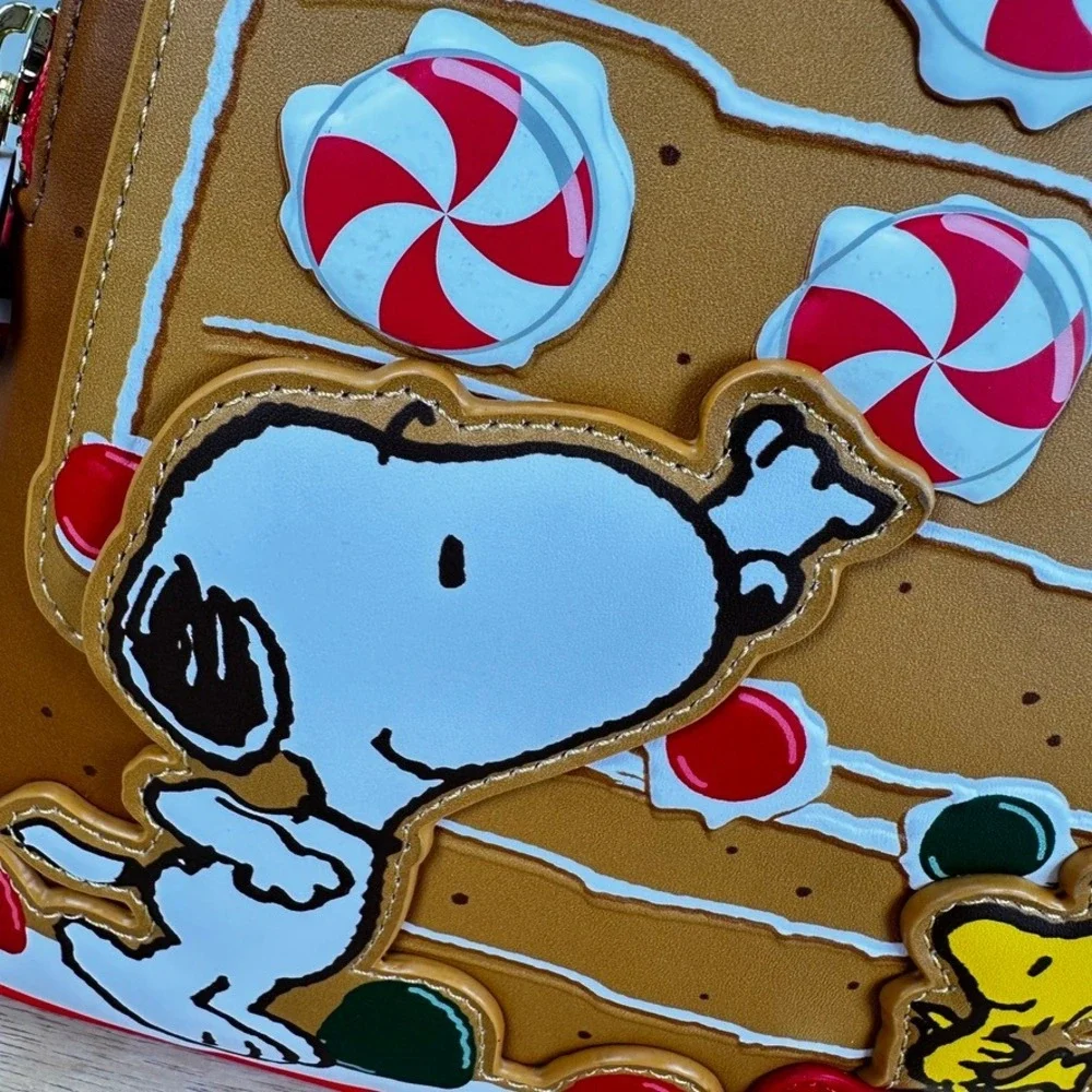Loungefly peanuts snoopy