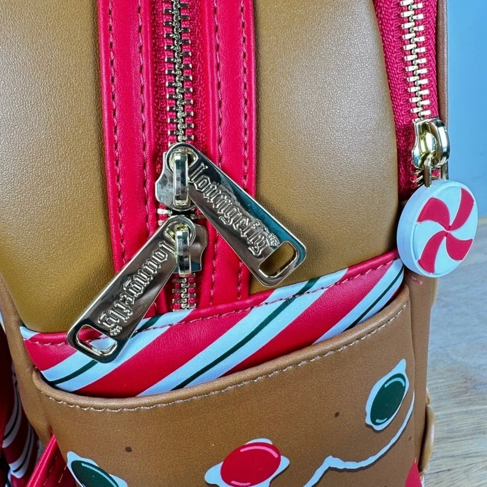 Loungefly peanuts snoopy