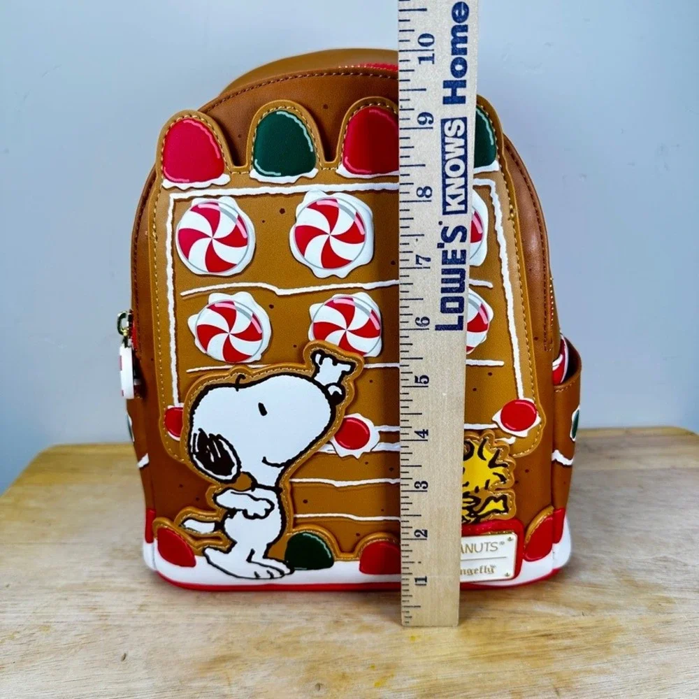 Loungefly peanuts snoopy