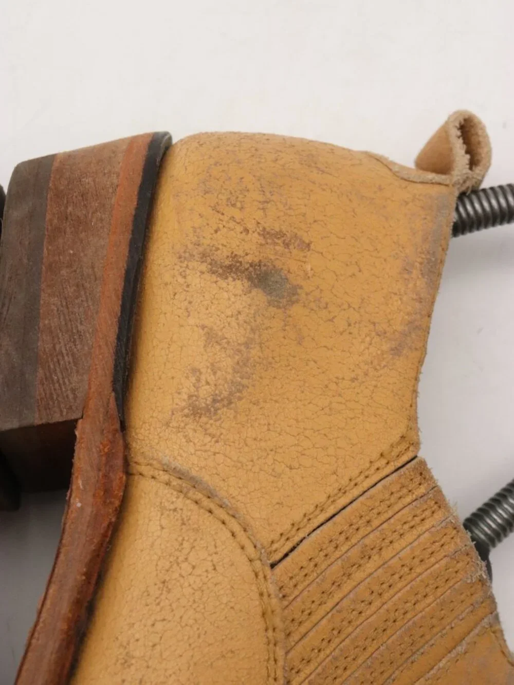 Frye billy short
