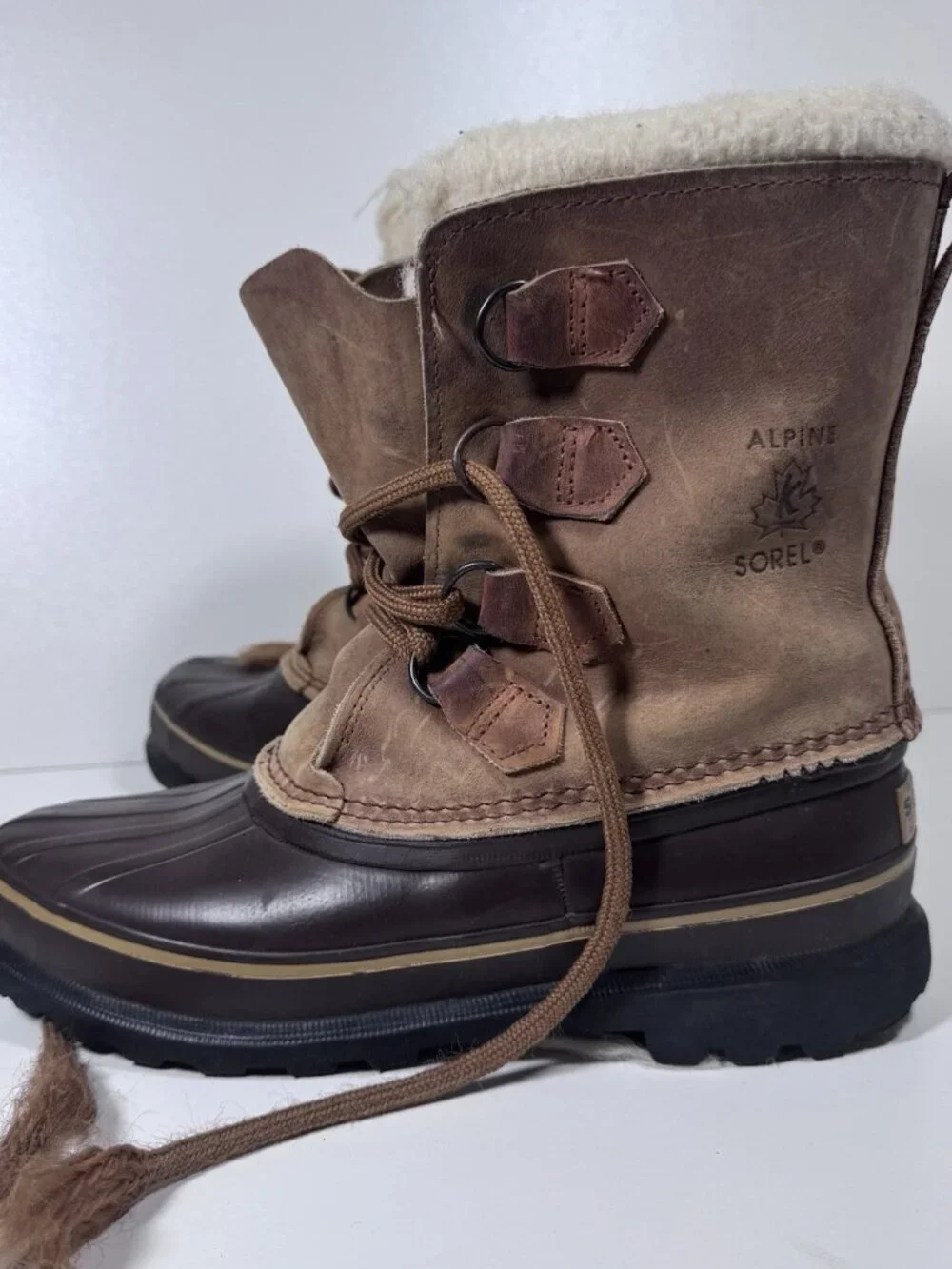 Sorel alpine vintage