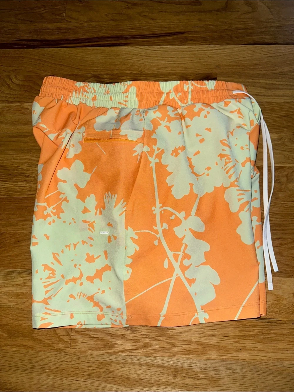 Lululemon Men’s Swim Pool Shorts sz M