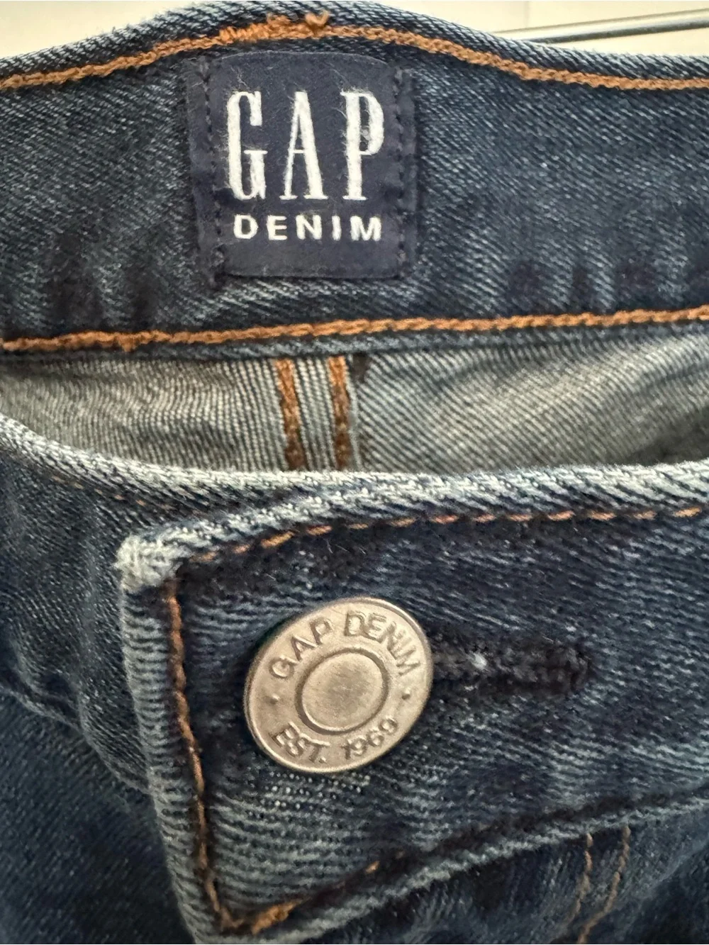 GAP slim straight