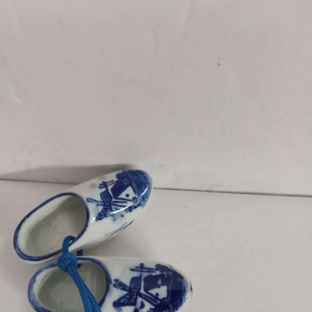 Delft pottery miniature